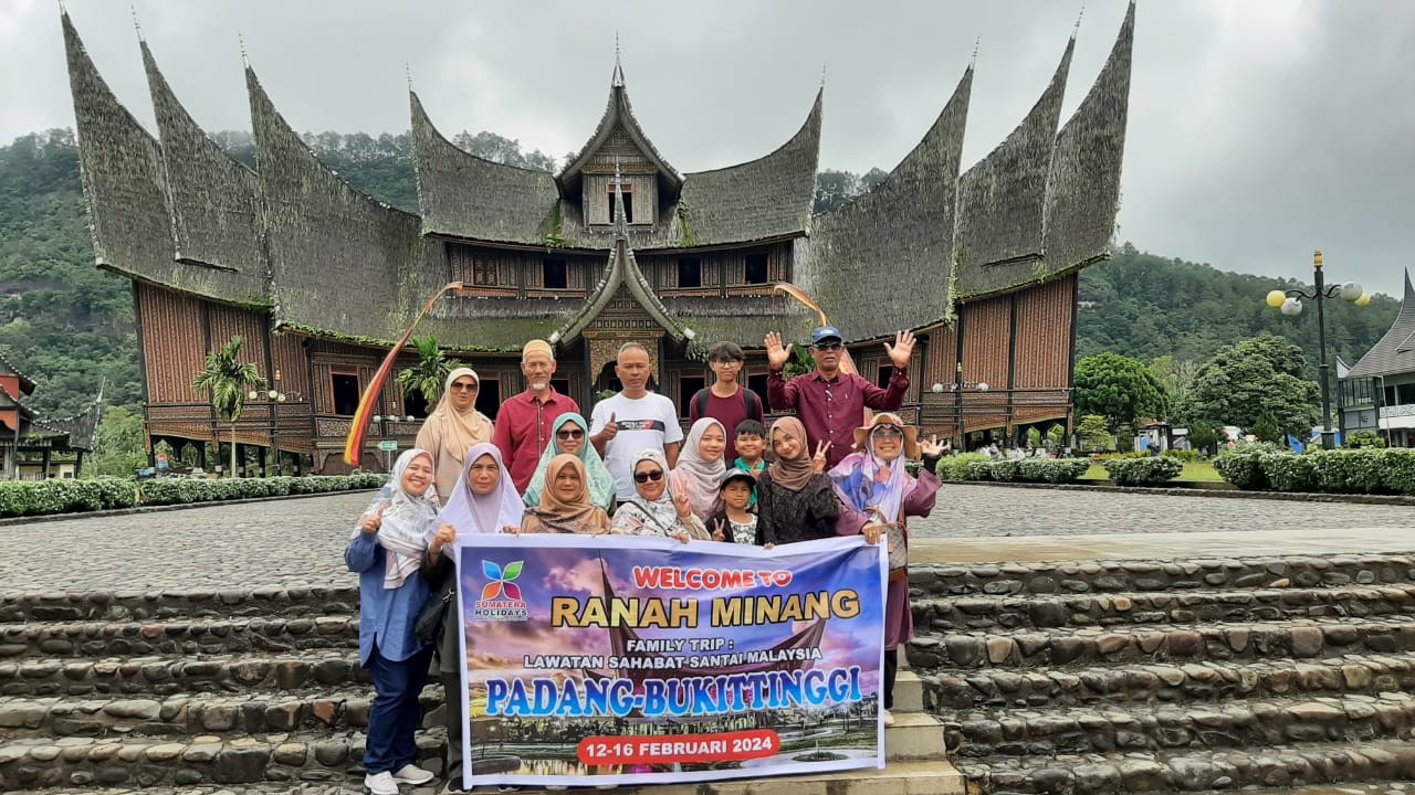 Paket Tour Bukittinggi -Padang